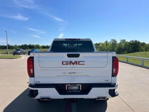 Summit White 2025 GMC Sierra 1500 AT4