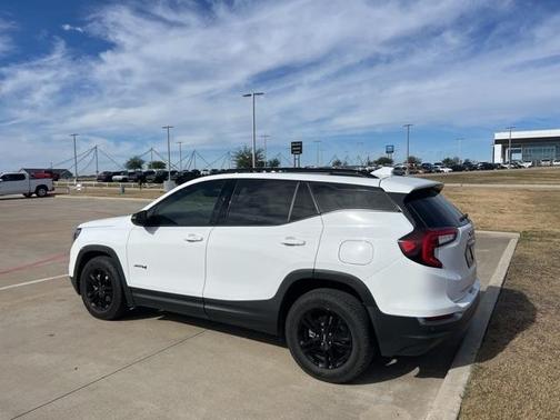 2022 GMC Terrain AT4