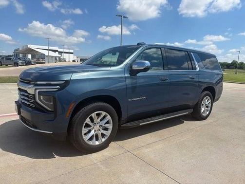 Lakeshore Blue Metallic 2025 Chevrolet Suburban Premier