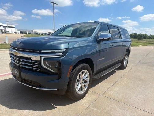 Lakeshore Blue Metallic 2025 Chevrolet Suburban Premier