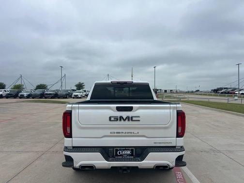 White Frost Tri-Coat 2024 GMC Sierra 1500 Denali Ultimate