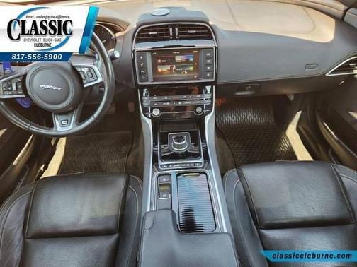 Loire Blue 2018 Jaguar XE 35t R-Sport