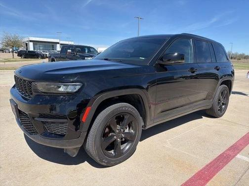 2023 Jeep Grand Cherokee Altitude