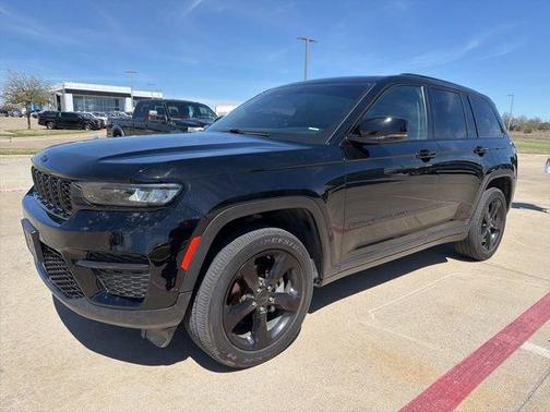 2023 Jeep Grand Cherokee Altitude