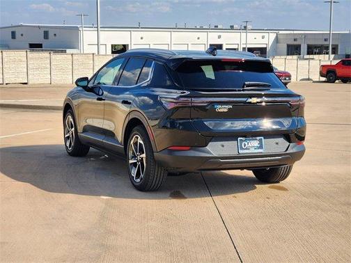 2026 Chevrolet Equinox EV LT 2