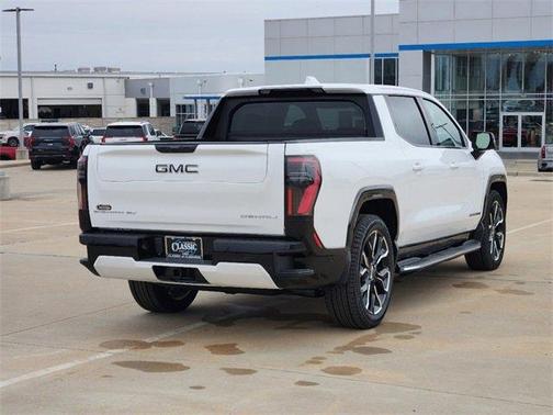 2025 GMC Sierra EV Denali