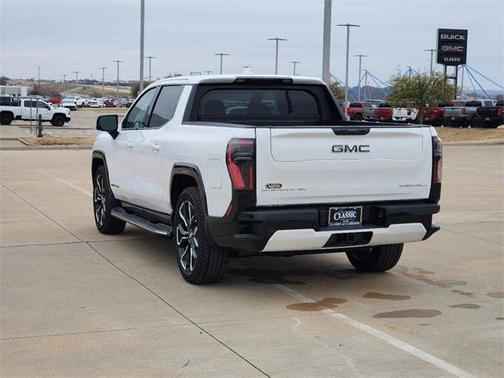 2025 GMC Sierra EV Denali