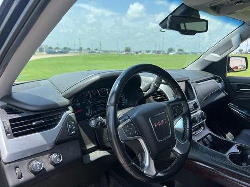 2020 GMC Yukon XL SLT