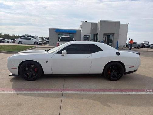 White 2019 Dodge Challenger SRT Hellcat