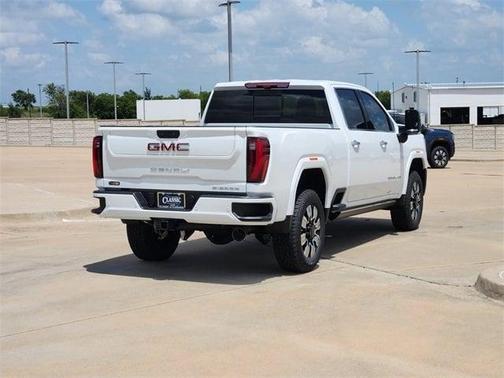 2025 GMC Sierra 2500 Denali