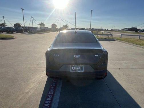 2023 Cadillac CT4 Premium Luxury