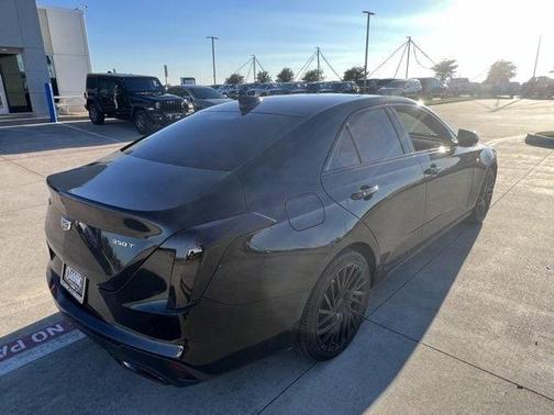 2023 Cadillac CT4 Premium Luxury