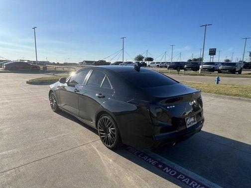 2023 Cadillac CT4 Premium Luxury