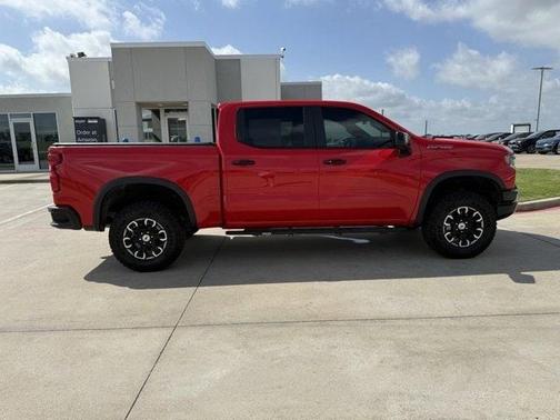 2025 Chevrolet Silverado 1500 ZR2