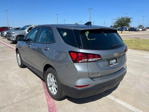 Sterling Gray Metallic 2024 Chevrolet Equinox LS
