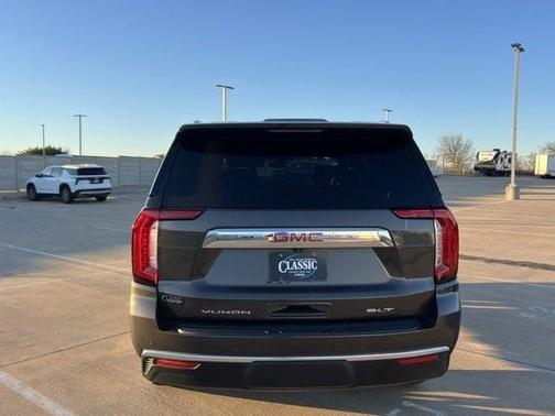 2021 GMC Yukon SLT
