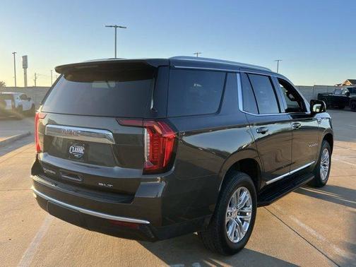 2021 GMC Yukon SLT