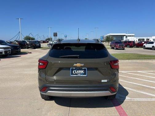 2024 Chevrolet Trax LT