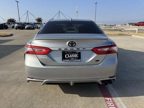 2020 Toyota Camry SE