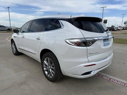 2022 Buick Enclave Avenir