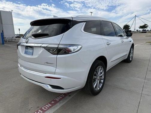 2022 Buick Enclave Avenir