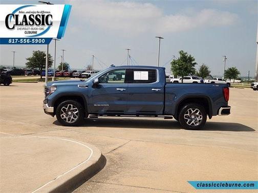 2024 GMC Sierra 1500 SLT