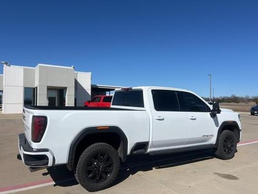 2025 GMC Sierra 2500 AT4