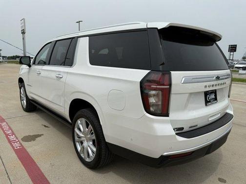 2024 Chevrolet Suburban High Country