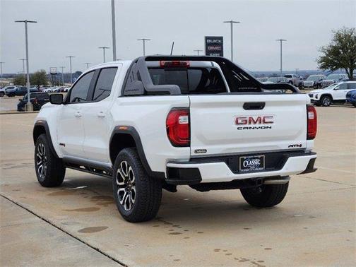 2025 GMC Canyon AT4