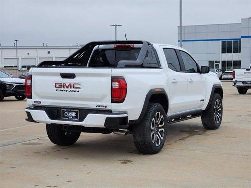 2025 GMC Canyon AT4