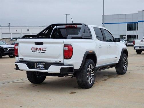 2025 GMC Canyon AT4