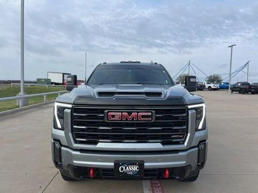 2024 GMC Sierra 2500 AT4