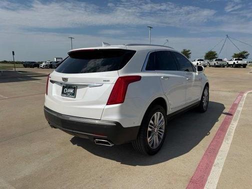 Crystal White Tri-Coat 2019 Cadillac XT5 Premium Luxury