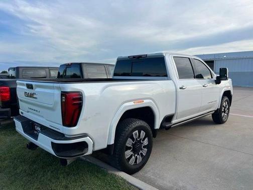 White Frost Tri-Coat 2024 GMC Sierra 2500 Denali