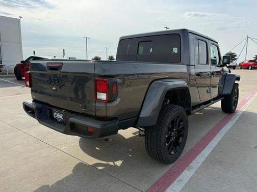 2024 Jeep Gladiator Nighthawk