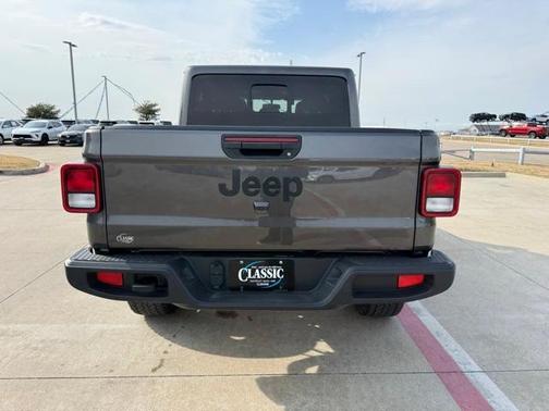 2024 Jeep Gladiator Nighthawk