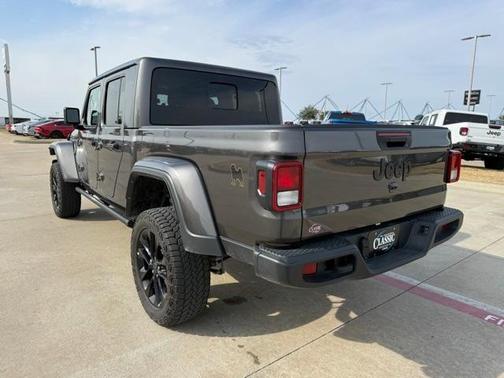2024 Jeep Gladiator Nighthawk