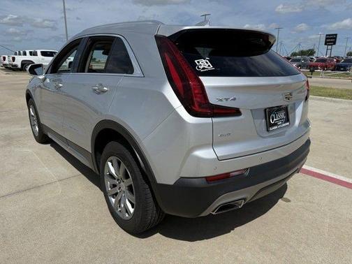 2020 Cadillac XT4 Premium Luxury