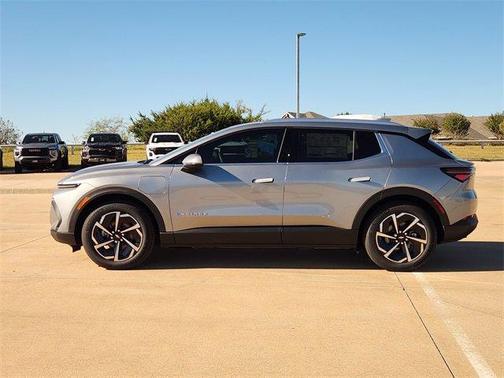 2026 Chevrolet Equinox EV LT 2