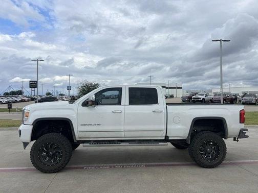 2017 GMC Sierra 2500 Denali