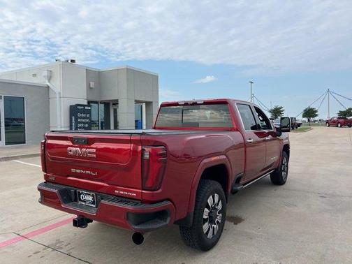 2024 GMC Sierra 2500 Denali