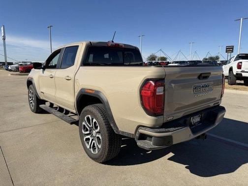 2024 GMC Canyon AT4