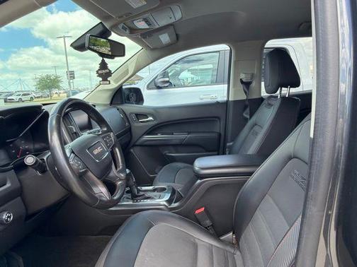 Cyber Gray Metallic 2016 GMC Canyon SLE