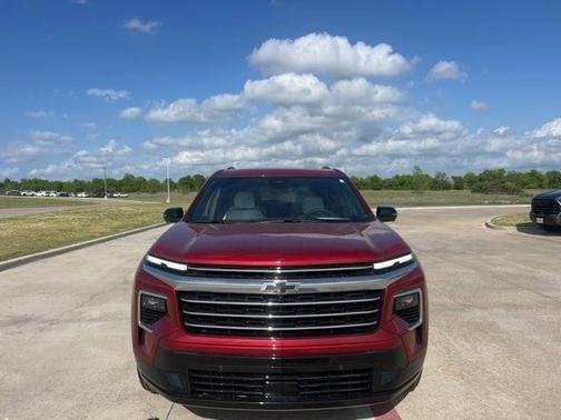 Radiant Red 2026 Chevrolet Traverse High Country