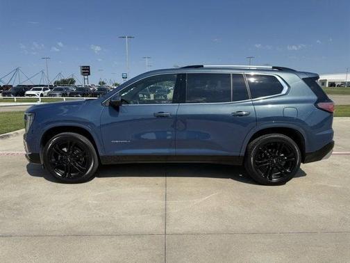 2024 GMC Acadia Denali