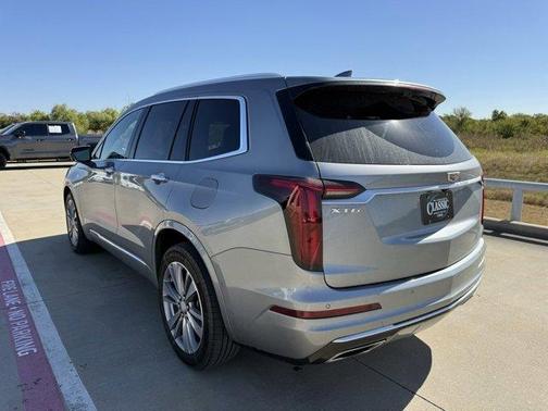 2023 Cadillac XT6 Premium Luxury FWD