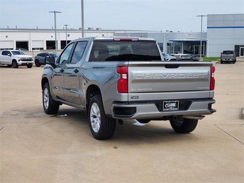 2025 Chevrolet Silverado 1500 Custom