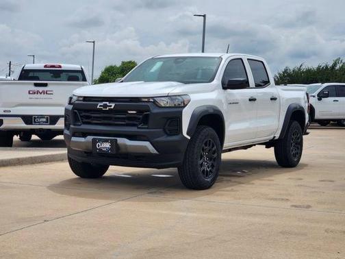 Summit White 2026 Chevrolet Colorado Trail Boss