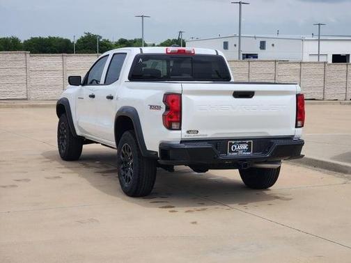 Summit White 2026 Chevrolet Colorado Trail Boss