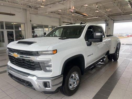 2026 Chevrolet Silverado 3500 LT